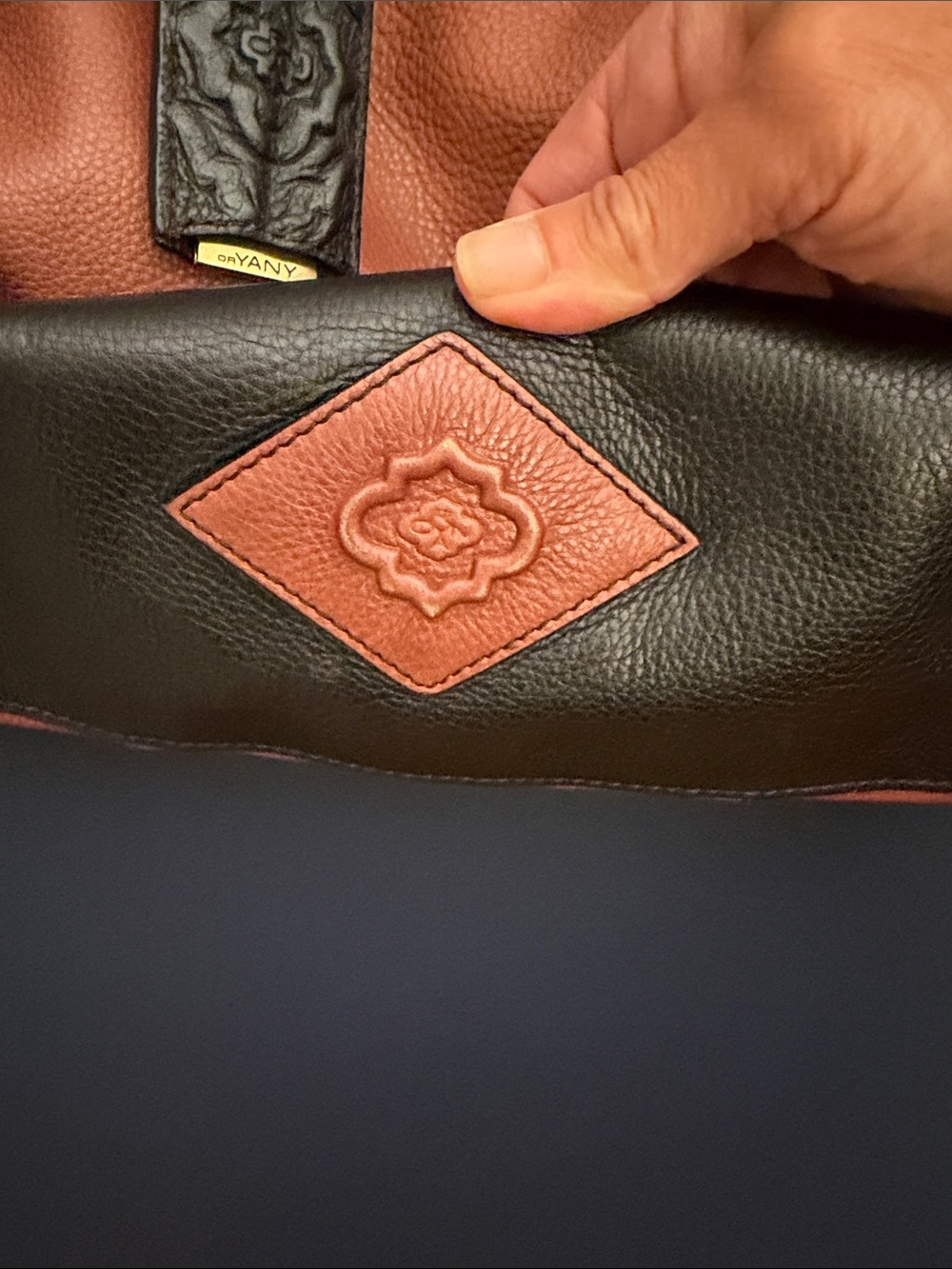orYANY SY918 Burnt Orange Pebbled Leather Satchel Tote Shoulder Bag very clean! - Picture 5 of 11
